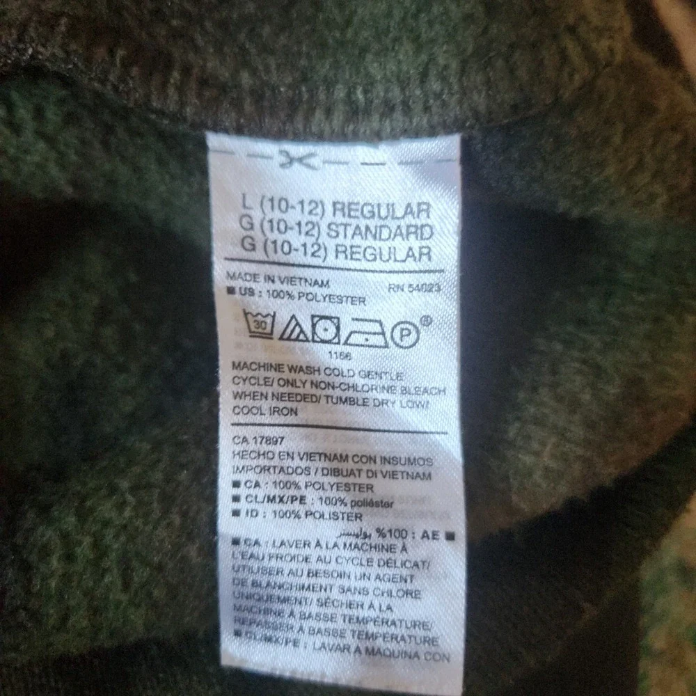Old Navy Green Camo Crewneck Sweatshirt Boys‎ Size L (10-12)